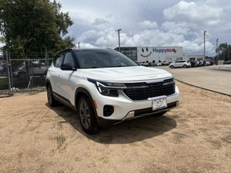Used 2024 Kia Seltos S image 1