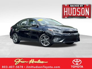 Used 2023 Kia Forte LXS image 1
