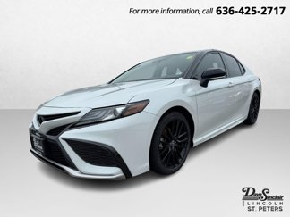 Used 2022 Toyota Camry XSE image 1