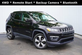 Used 2017 Jeep Compass Latitude w/ Popular Equipment Group image 1