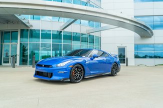 Used 2024 Nissan GT-R image 1
