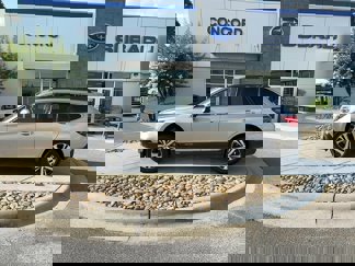 Used 2019 Subaru Outback 2.5i Limited w/ Popular Package #2 image 1