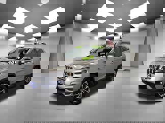 Used 2019 Jeep Cherokee Latitude Plus image 1