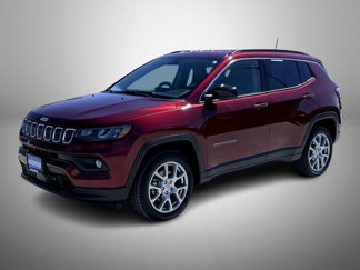 Used 2022 Jeep Compass Latitude image 1