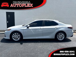 Used 2024 Toyota Camry LE image 1