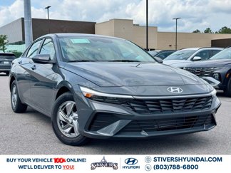 New 2025 Hyundai Elantra SE image 1