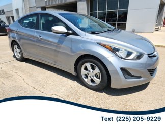 Used 2015 Hyundai Elantra SE image 1