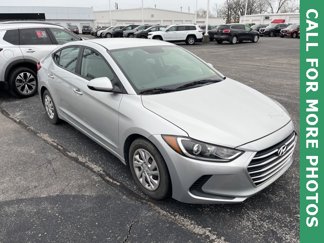 Used 2018 Hyundai Elantra SE image 1