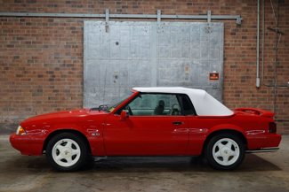 Used 1992 Ford Mustang LX image 1