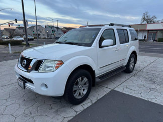 Used 2008 Nissan Pathfinder LE image 1