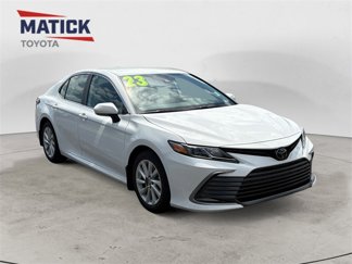 Used 2023 Toyota Camry LE image 1