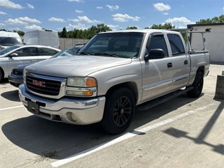 Used 2004 GMC Sierra 1500 SLE image 1