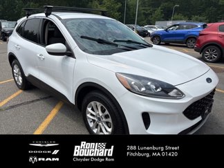Used 2020 Ford Escape SE image 1