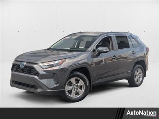 Used 2022 Toyota RAV4 XLE image 1