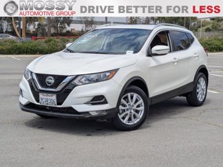 Used 2022 Nissan Rogue Sport SV image 1