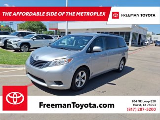 Used 2014 Toyota Sienna LE image 1