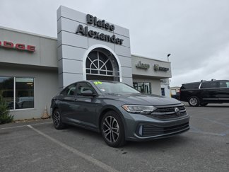 Used 2024 Volkswagen Jetta Sport image 1