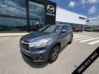 Used 2016 Toyota Highlander XLE image 1