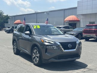 Used 2023 Nissan Rogue SV image 1