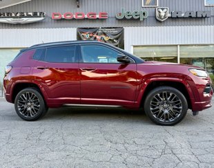 Used 2022 Jeep Compass High Altitude image 1
