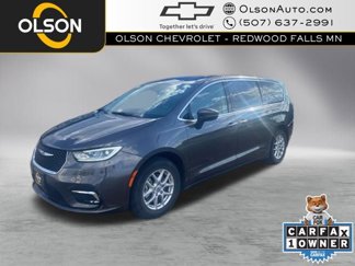 Used 2023 Chrysler Pacifica Touring-L image 1