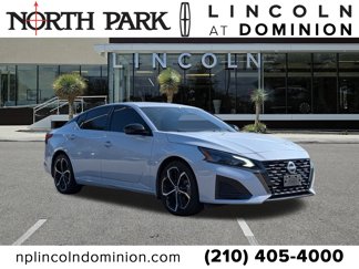 Used 2023 Nissan Altima 2.5 SR image 1
