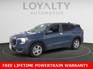 Used 2024 GMC Terrain SLE image 1