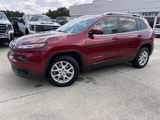 Used 2017 Jeep Cherokee Latitude w/ Comfort/Convenience Group image 1