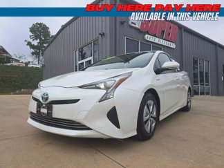 Used 2016 Toyota Prius Three Touring image 1