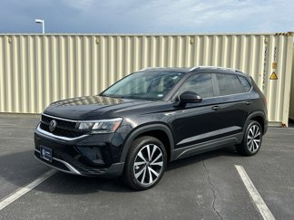 Used 2022 Volkswagen Taos SE w/ Panoramic Sunroof Package image 1