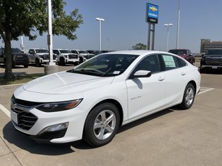 New 2025 Chevrolet Malibu LS image 1