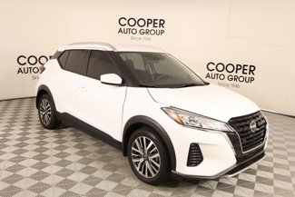 Used 2024 Nissan Kicks SV image 1