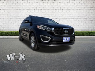 Used 2017 Kia Sorento LX image 1