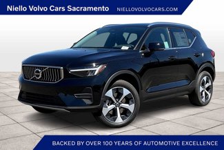New 2025 Volvo XC40 B5 Core w/ Protection Package Premier image 1