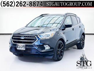 Used 2017 Ford Escape SE w/ SE Sport Appearance Package image 1