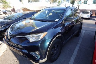 Used 2018 Toyota RAV4 LE image 1