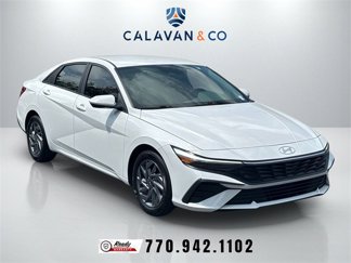 Used 2024 Hyundai Elantra SEL image 1