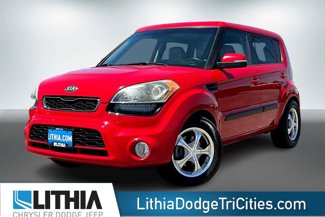 Used 2013 Kia Soul ! w/ Premium Pkg image 1