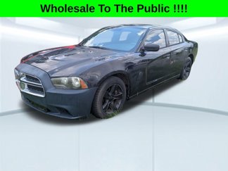 Used 2013 Dodge Charger SE image 1