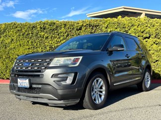 Used 2017 Ford Explorer XLT w/ Equipment Group 202A image 1