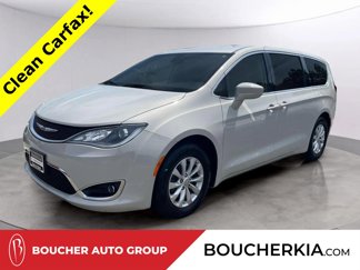 Used 2019 Chrysler Pacifica Touring Plus w/ Cold Weather Group image 1
