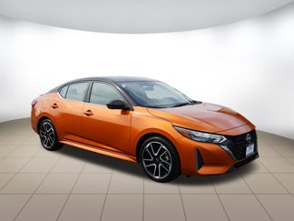 Used 2024 Nissan Sentra SR w/ SR Premium Package image 1
