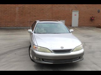 Used 2000 Lexus ES 330 image 1