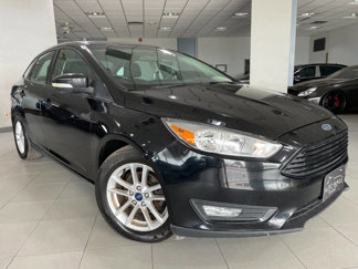Used 2015 Ford Focus SE w/ SE Cold Weather Package image 1