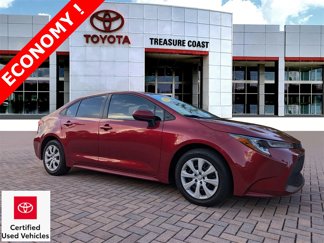 Certified 2022 Toyota Corolla LE image 1