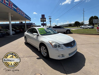 Used 2010 Nissan Altima 2.5 S image 1