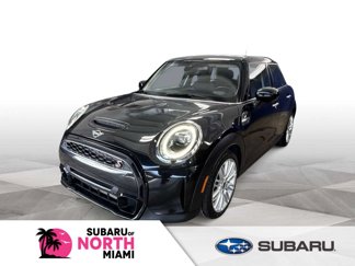 Used 2024 MINI Cooper S image 1