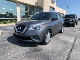 Used 2019 Nissan Kicks S image 1