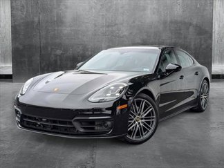 Certified 2023 Porsche Panamera Platinum Edition image 1