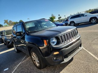 Used 2018 Jeep Renegade Latitude image 1